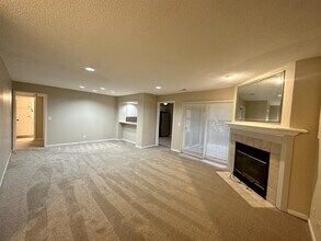 12159 Hayes St in Overland Park, KS - Building Photo - Building Photo