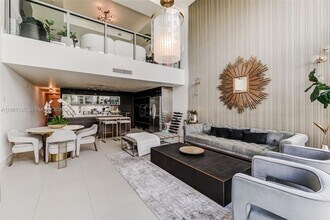 6000 Collins Ave, Unit 523 in Miami Beach, FL - Building Photo - Building Photo