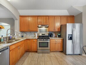 4006 Raspberry Ct in Dickinson, TX - Building Photo - Building Photo