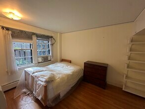 988 Memorial Dr, Unit 283 in Cambridge, MA - Building Photo - Building Photo