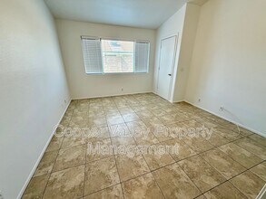 8936 W John Cabot Rd in Peoria, AZ - Building Photo - Building Photo