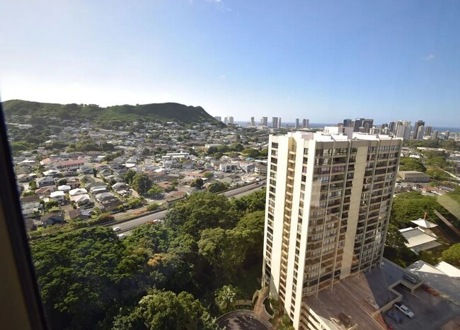 38 S Judd St in Honolulu, HI - Building Photo - Building Photo