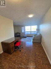915-915 Elmsmere Rd in Ottawa, ON - Building Photo - Building Photo