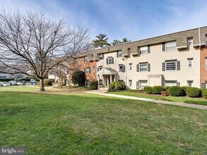 6192 Greenwood Dr in Falls Church, VA - Building Photo - Building Photo
