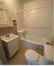 2051 Murray Hill Rd in Cleveland, OH - Building Photo - Interior Photo