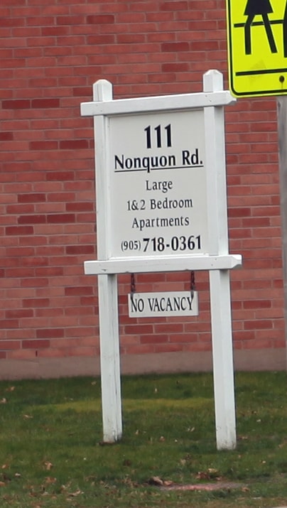 111 Nonquon Rd in Oshawa, ON - Building Photo - Building Photo