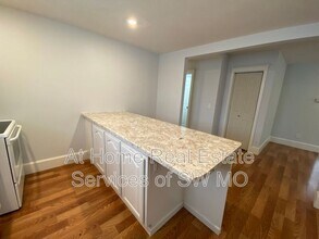 617 S Fort Ave in Springfield, MO - Building Photo - Building Photo