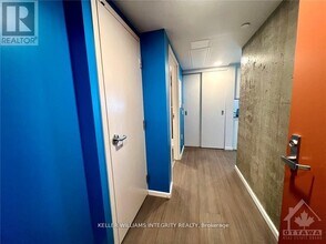 105-2105 Champagne Ave S in Ottawa, ON - Building Photo - Building Photo