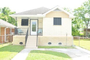 1726 Horace St in New Orleans, LA - Building Photo