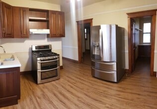 1811 S Komensky Ave in Chicago, IL - Building Photo - Building Photo