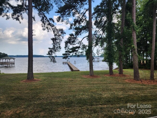 property at 16946 Belle Isle Dr