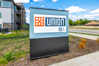 Union at Wiley in Cedar Rapids, IA - Foto de edificio - Building Photo