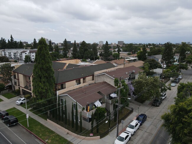 629 E Chestnut Ave in Santa Ana, CA - Building Photo - Building Photo