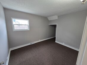 1801 50th St, Unit Lower in Kenosha, WI - Foto de edificio - Building Photo