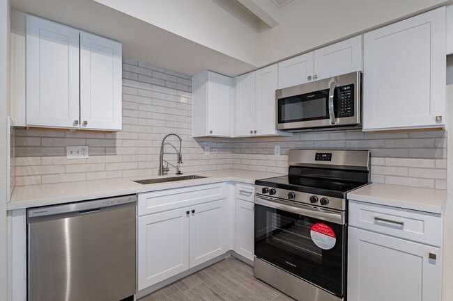 property at 1331 E Pierson St