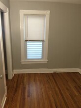 18 Parkview Ct, Unit Floor 1 in Troy, NY - Building Photo - Building Photo