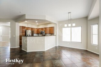 5616 S 55th Ln in Phoenix, AZ - Building Photo - Building Photo