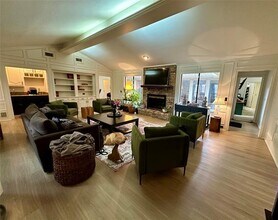 7145 Crooked Oak Dr in Dallas, TX - Building Photo - Building Photo