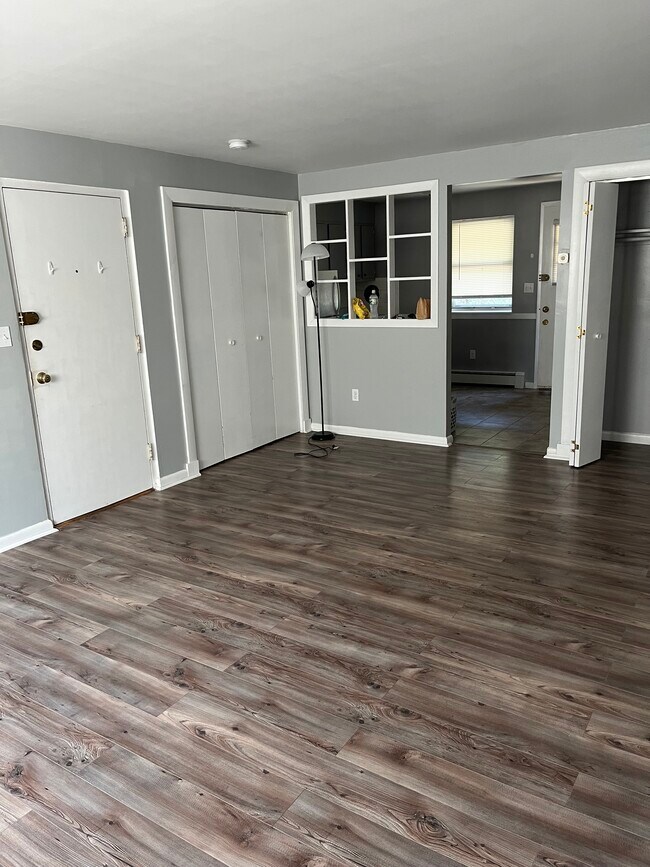 D2 Unit 2 Colonial Drive and Nearby Andover Apartments For Rent