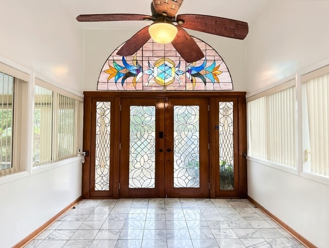 238 Portlock Rd in Honolulu, HI - Foto de edificio - Building Photo