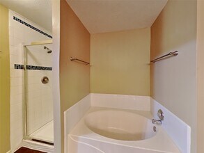 31106 Perlican Dr in Spring, TX - Building Photo - Building Photo