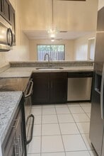 6822 SW 39th St, 14G in Miramar, FL - Building Photo - Building Photo
