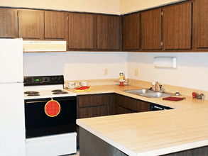 Stonebridge Apartments in Beavercreek, OH - Building Photo - Building Photo