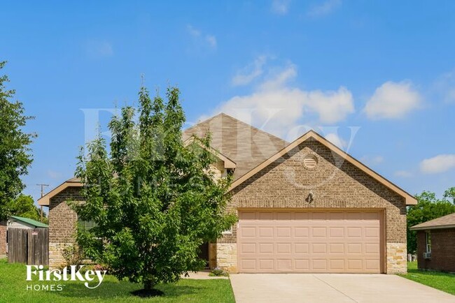 property at 803 Huddleston Ct