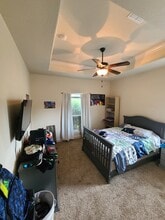 15508 Fox Ln in Selma, TX - Foto de edificio - Building Photo