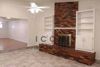 744 Royal Ln in Yukon, OK - Building Photo - Building Photo