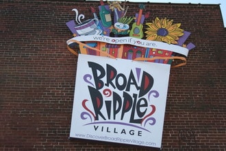 Wellington Square Apartments in Indianapolis, IN - Foto de edificio - Building Photo