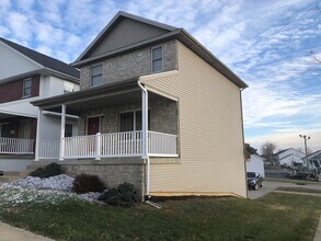 1722 W Sunstone Dr in Bloomington, IN - Building Photo - Building Photo