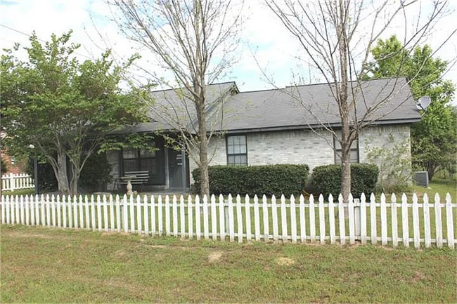 property at 93 S Shirley Ln