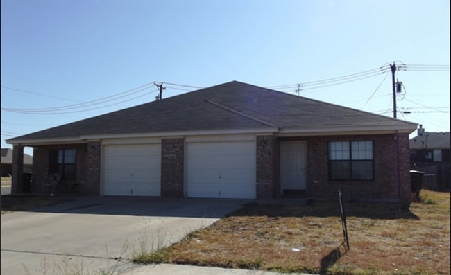 property at 3802 Hitchrock Dr
