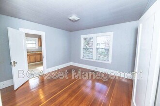3940 Whittle Ave in Oakland, CA - Building Photo - Building Photo