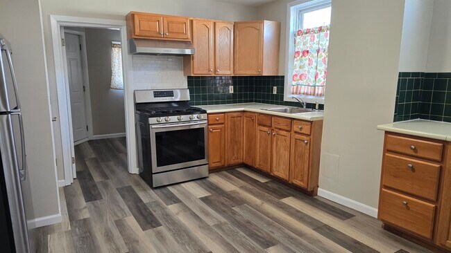 667 Broadway in Bayonne, NJ - Building Photo - Building Photo