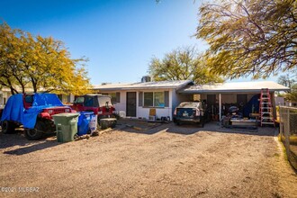 2137 N Belvedere Ave in Tucson, AZ - Building Photo - Building Photo