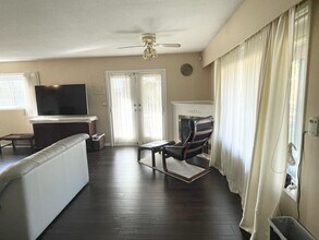 16066-16016 16 Ave in Surrey, BC - Building Photo - Building Photo