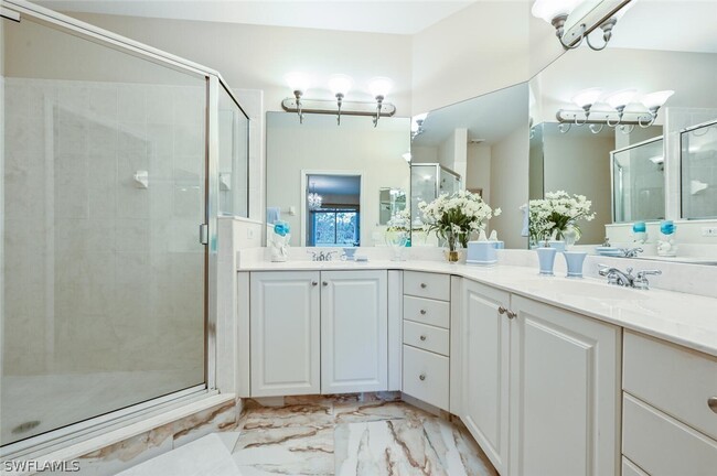 property at 6065 Pinnacle Ln