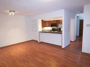 3365 Bent Trail Dr in Ann Arbor, MI - Foto de edificio - Building Photo