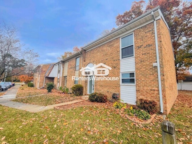 5000 Dunderdale Ct in Virginia Beach, VA - Building Photo - Building Photo