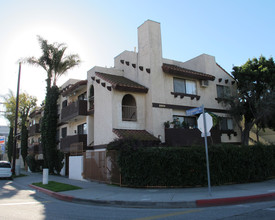 3024 Livonia Ave in Los Angeles, CA - Foto de edificio - Building Photo