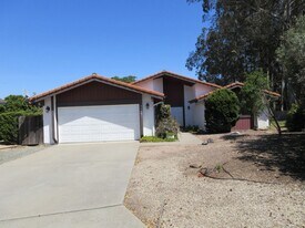 2490 Tierra Dr in Los Osos, CA - Building Photo