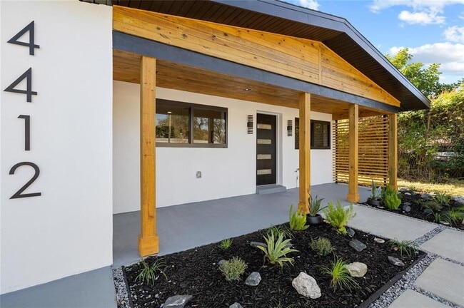 4412 W Trilby Ave in Tampa, FL - Building Photo - Building Photo