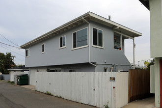 1729 S Myers St in Oceanside, CA - Building Photo - Building Photo