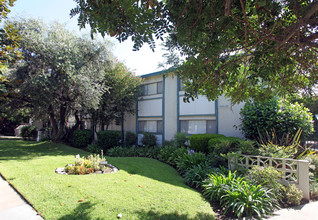 26 Units Prime Pasadena in Pasadena, CA - Building Photo - Building Photo