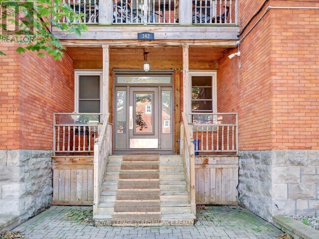 342 Frank St in Ottawa, ON - Building Photo - Building Photo