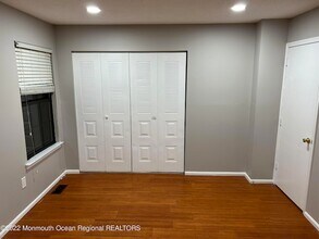 269 Bromley Pl in East Brunswick, NJ - Building Photo - Building Photo
