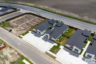 3548 Hidalgo Cir, Unit 1002 in Brownsville, TX - Building Photo - Building Photo