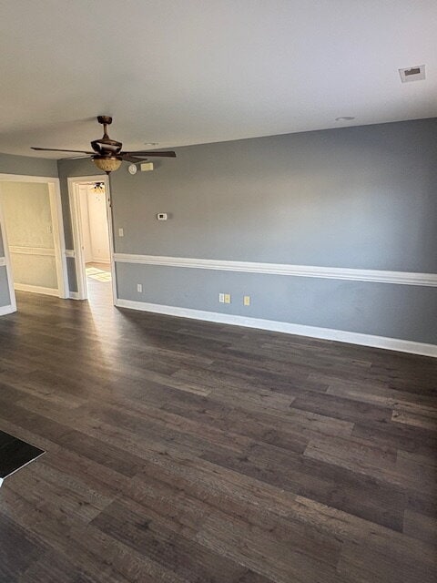 320 S Square Dr in Winterville, NC - Building Photo - Building Photo
